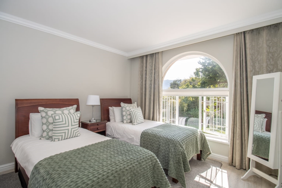 2 Bedroom Property for Sale in Belle Constantia Western Cape
